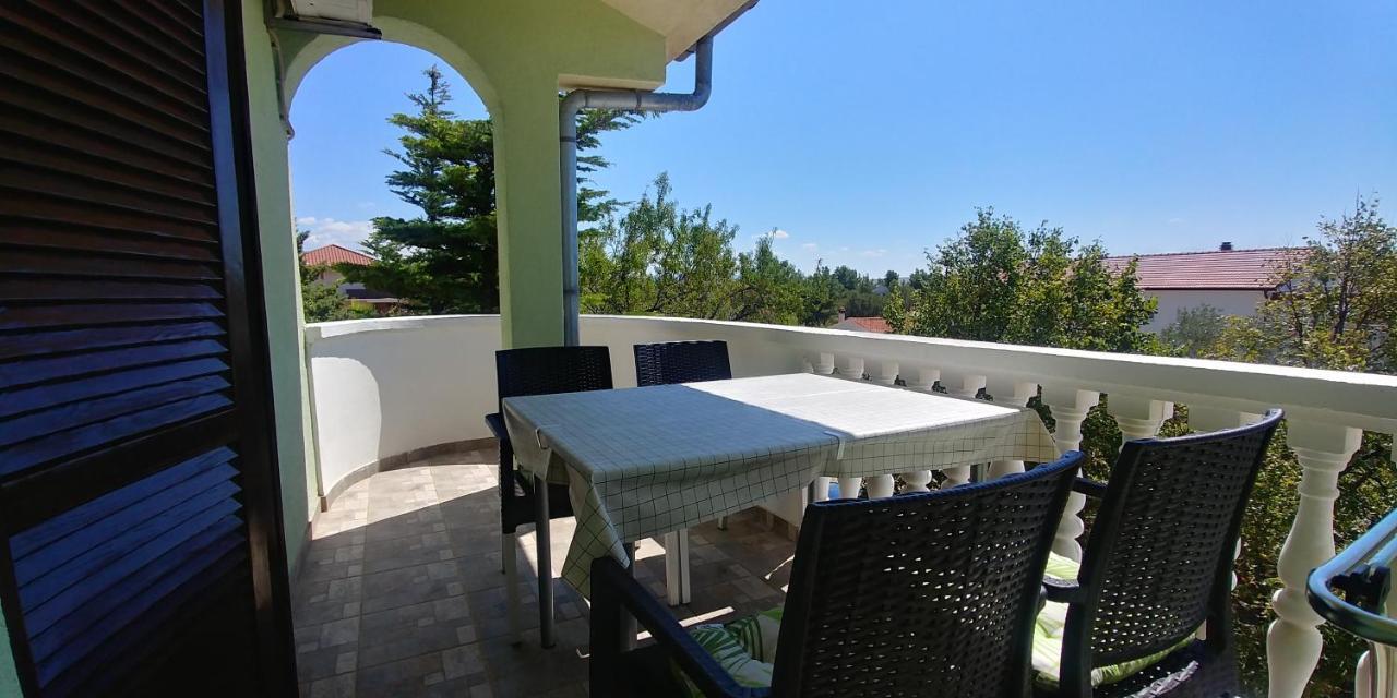 Apartments Paula Starigrad Paklenica Εξωτερικό φωτογραφία